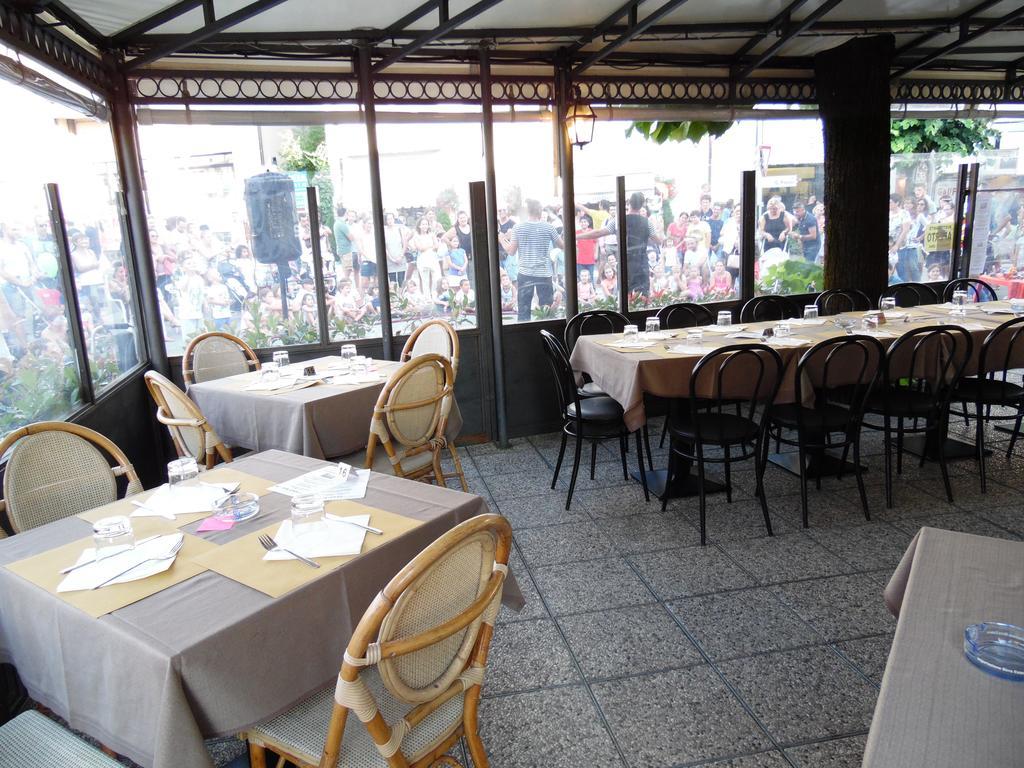 Albergo Ristorante La Torretta كاستليوني دي بيبولي المظهر الخارجي الصورة
