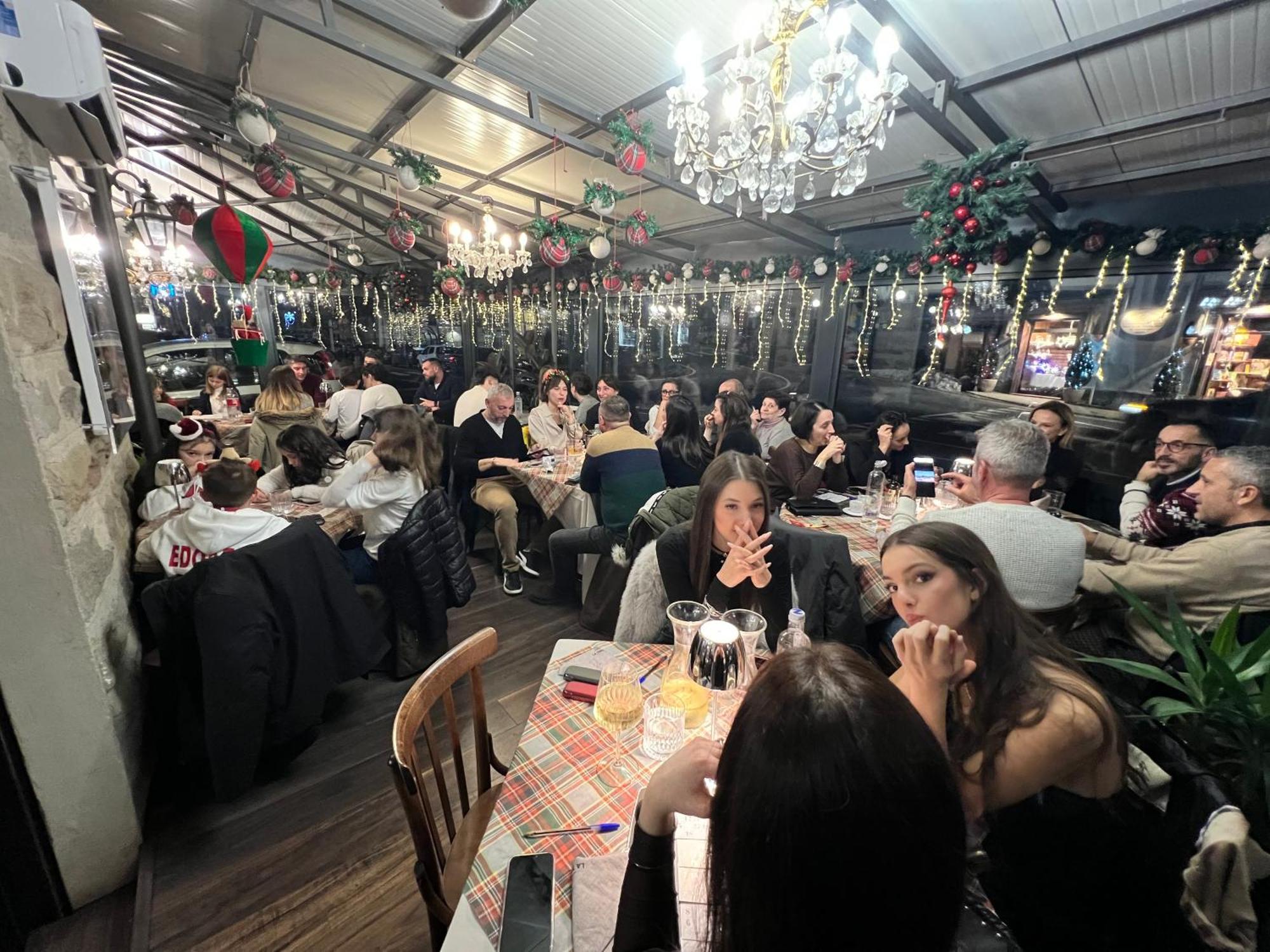 Albergo Ristorante La Torretta كاستليوني دي بيبولي المظهر الخارجي الصورة