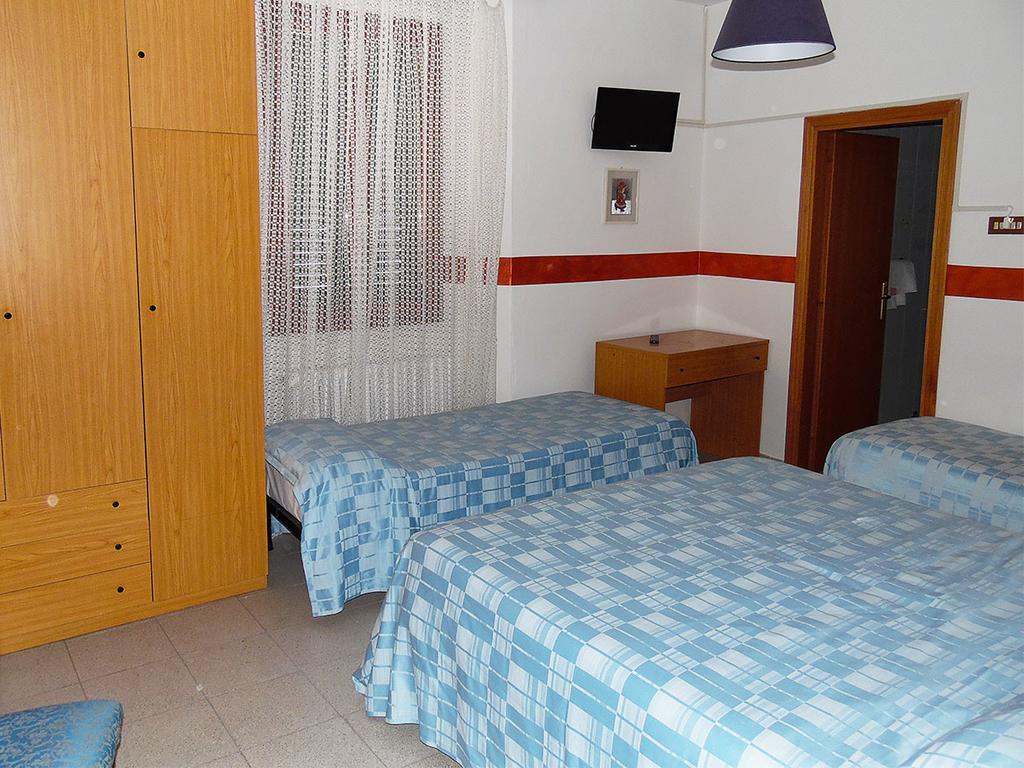 Albergo Ristorante La Torretta كاستليوني دي بيبولي الغرفة الصورة